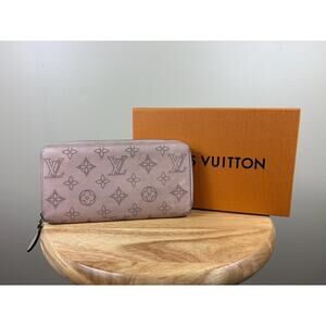 Authentic Louis Vuitton Pink Mahina Zippy Zip Around Travel Organiser Wallet